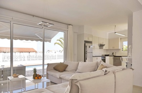 Paralimni Villa | Μake you feel at home. Quite location deal for Family