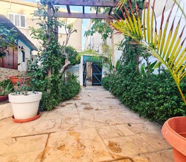 Larnaca City Centre House | Mamas Summer House