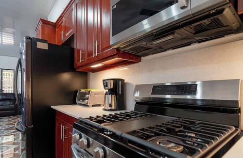 Managua House | Managua, Newly Renovated, 5 Bedrooms 9 Beds, AC, Wifi, washer, dryer.