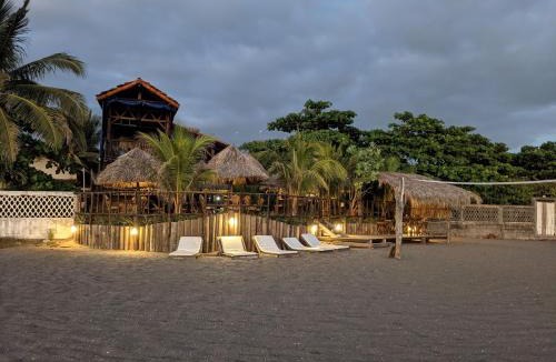 Las Penitas Hostel | Mano a Mano Eco Hostal