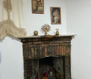 Vasa Koilaniou House | Maria's Paliomylos House