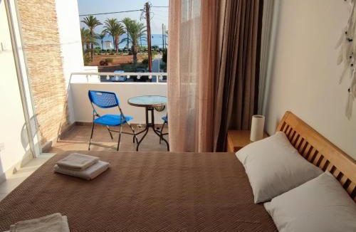 Latsi Apartment | Mediterranean Seaside Authentic Beach House