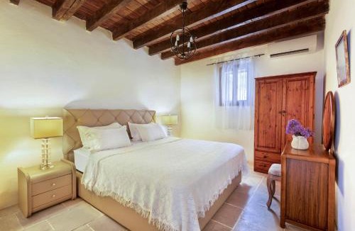 Pareklisia Bed & Breakfast | Meleni Cottage Houses