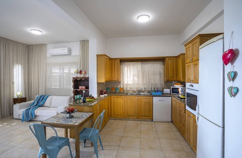 Meneou House | Meneou Beachfront Villa 5