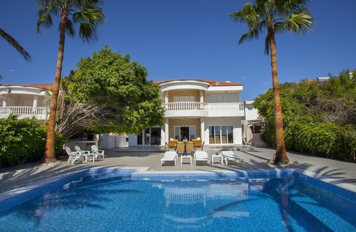 Larnaca Villa | Meneou Beachfront Villa Sunset