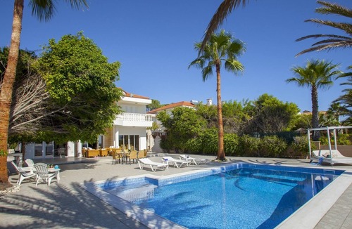 Larnaca Villa | Meneou Beachfront Villa Sunset