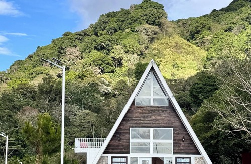 Jinotega House | Mil flores de Palsila es una cabaña de montaña con temperaturas de 18-24 grados.