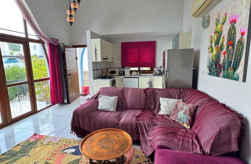 Karaman House | Mini villa with sea and mountain view in Kyrenia