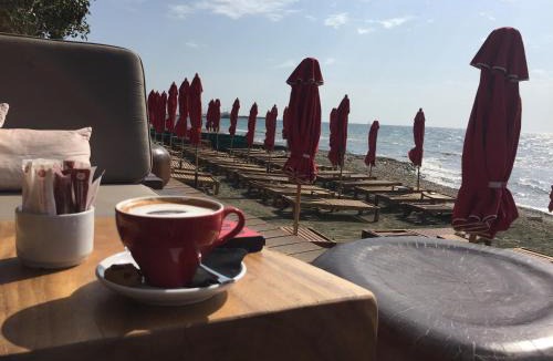 Agios Tychon Apartment | Modern 1 bedroom sea view beach apartment