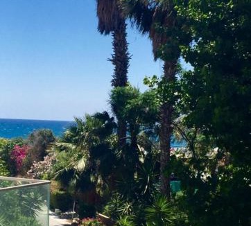 Agios Tychon Apartment | Modern 2 bedroom Beach Apartment