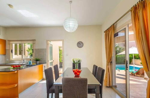 Pegeia Villa | Modern 3 bed villa with pool, close to town
