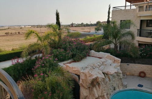 Tersefanou Apartment | Modern Apartment- Residence Oasis