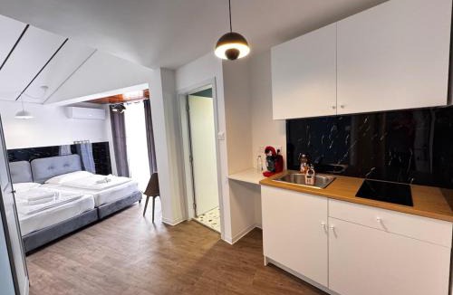 Limassol Apartment | Modern Studio N14 kitchenette private bathroom