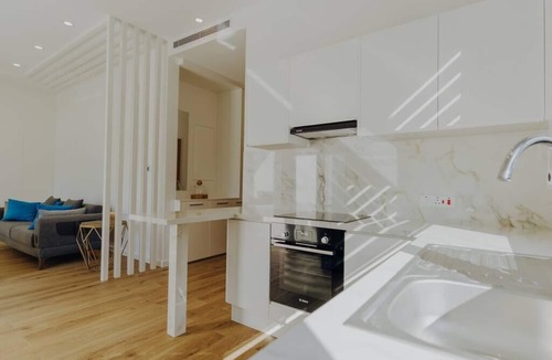 Tatlisu Apartment | Modern Suite Beachfront Getaway