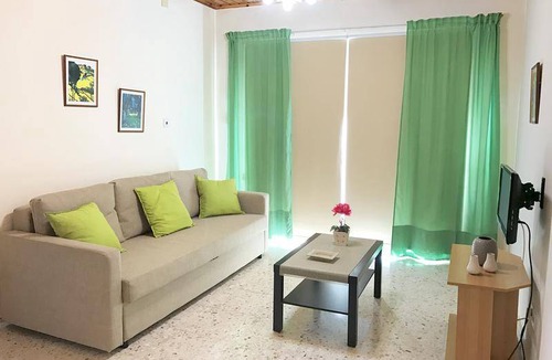 Pissouri House | Motel ∙ 8 guests