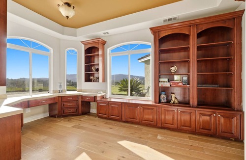 Murrieta House | Murrieta Manor - Temecula 6-Acre Estate, 50ft Pool, Spa, Theater & Mini Golf