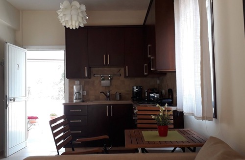 Pervolia Apartment | Near the beach Apartment with garden