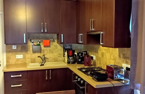 Pervolia Apartment | Near the beach Apartment with garden