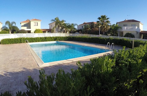Pervolia Villa | Near the beach villa at Faros beach, communal pool