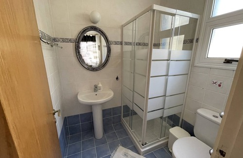 Chlorakas House | Near the Sea! Family Friendly, Mediterranean style Bungalow, Special Offer!
