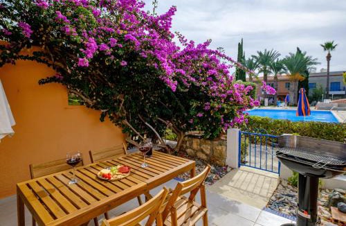 Universal House | Nephele-stylish 2bd Townhouse In Kato Paphos
