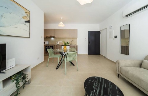 Aglantzia Condo | New 1 bedroom flat next to university