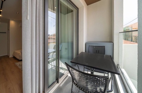 Historical Center Apartment | New central studio with balcony