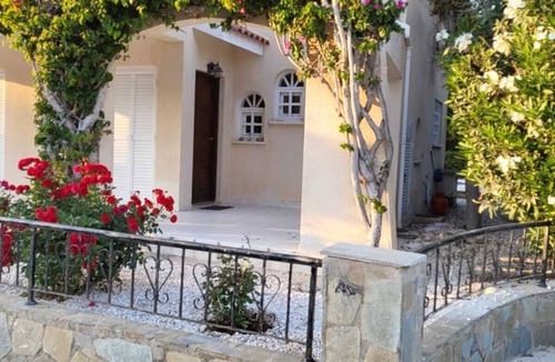 Peyia Town Villa | New Cyprus 3bdr Villa Private Pool&Garden by Sea