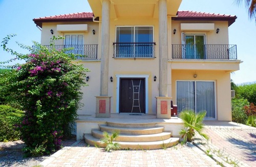 Kyrenia District House | *NEW FOR 2022 - Lovely Villa with Pool In Lapta, Near Girne, Northern Cyprus
