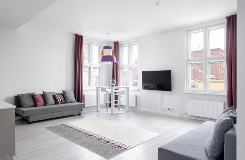 Punavuori Apartment | New Modern Top Floor Residence