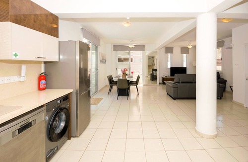 Pernera Villa | Newly refurbished 2024 3 bed villa with private pool in fantastic location