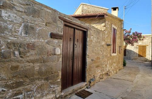 Tochni Apartment | Niovi House