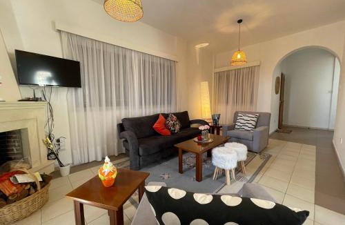 Pomos Villa | Nysa8