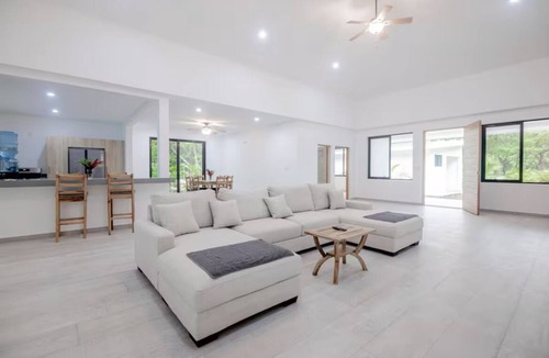 Playa Colorado House | Ocean Magic 3bd on Iguana golf course