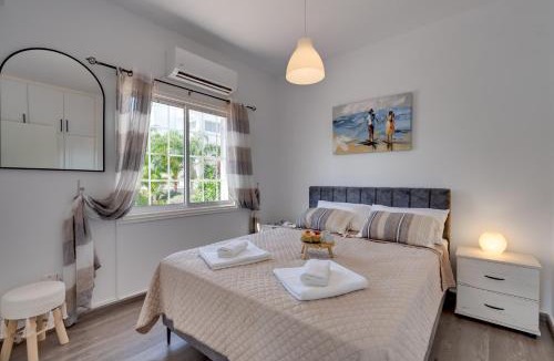 Oroklini Villa | Oceanic Pearl Villa Deluxe - 200m from beach