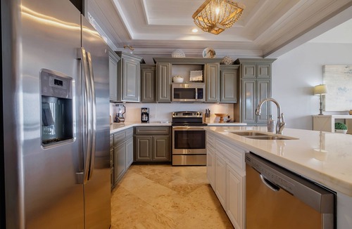 San Pedro Condo | Ocean’s Edge 2B – Second-Floor Beachfront Condo with Caribbean Views