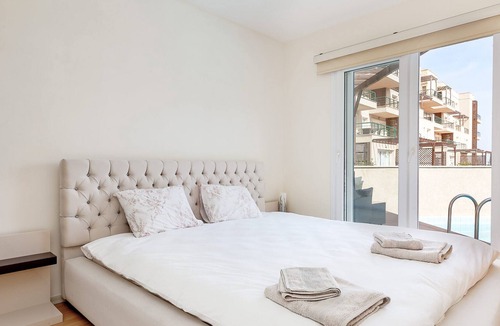 Bafra Apartment | Octopool with Private Pool