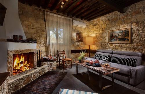 Lofou House | Oinoessa Traditional Boutique Guest Houses
