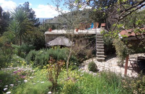Lemona House | Oleander Stone House