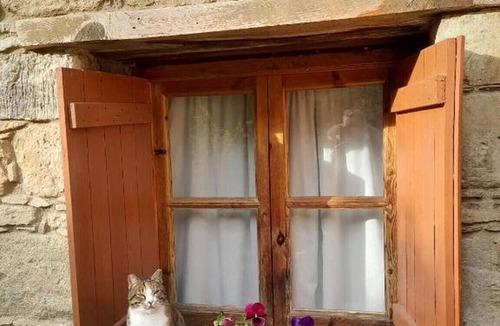 Lemona Cottage | Oleander Stone House. Far from the madding crowd surrounded by nature.
