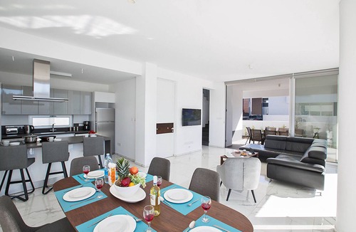 Protaras Villa | Olivine Waves Villa - Charming Protaras Centre Getaway