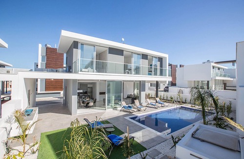 Protaras Villa | Olivine Waves Villa - Charming Protaras Centre Getaway