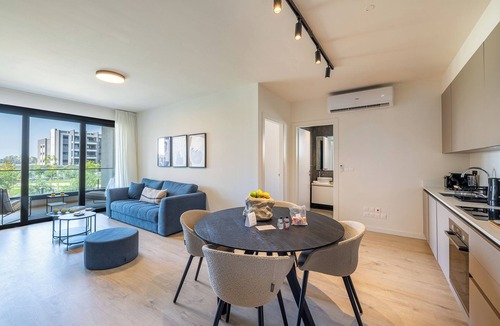 Vasa Koilaniou Apartment | One bedroom apartment with balcony in Sunset Gardens