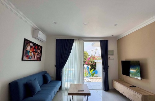 Kyrenia District House | One bedroom Bungalow with pool and mountain views
