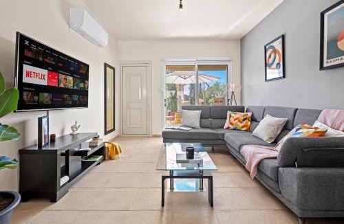 Peyia Town House | Orange Bliss Townhouse by Nomads