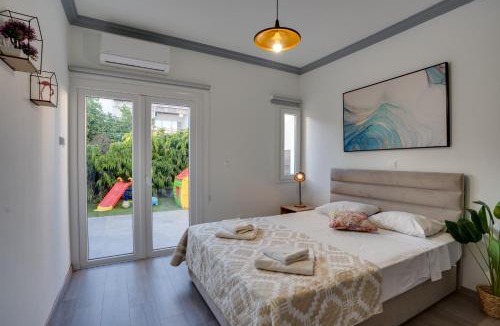 Oroklini Apartment | Oroklini Star 200metres From The Sandy Beach