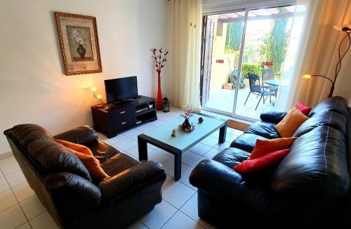 Koloni House | Owls Nest Townhouse