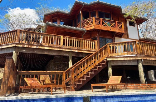 Playa La Redonda House | Pacific Ocean Clifftop Oasis, with short walk to a private beach in Redonda Bay