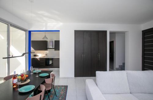 Meneou House | Palmove Renovated Meneou House