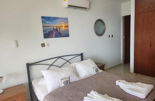 Peyia Town Apartment | Panoramic Hilltops A04